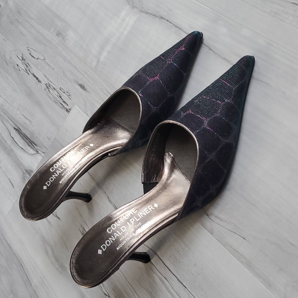 NWT BEAUTIFUL HOLOGRAM DONALD J PLINER KITTEN 😸 Heels - Picture 7 of 10